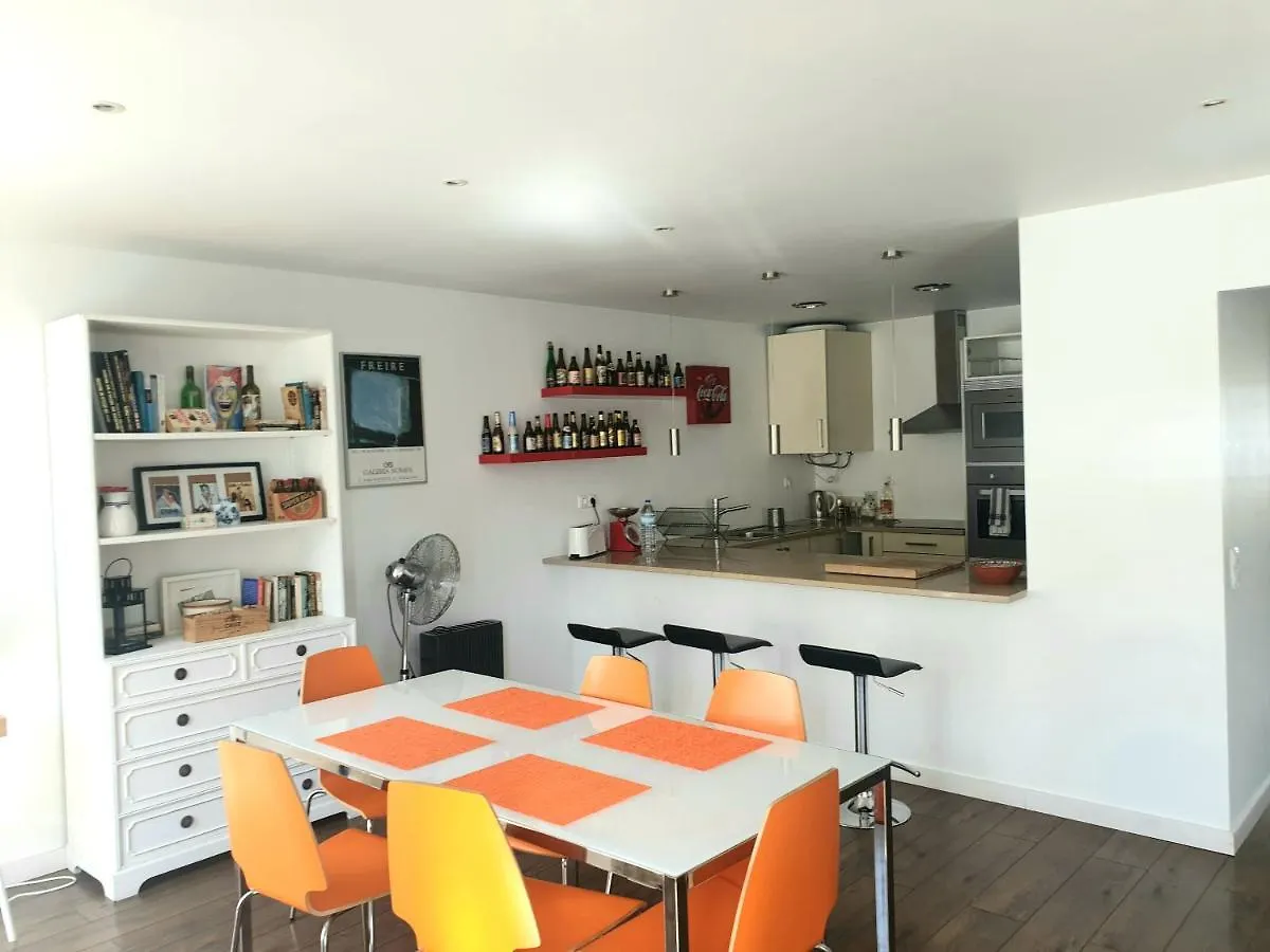 דירה ליסבון Ferragial Central Apartament פורטוגל